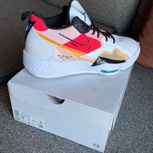 WMNS 11 JORDAN ZOOM ‘92